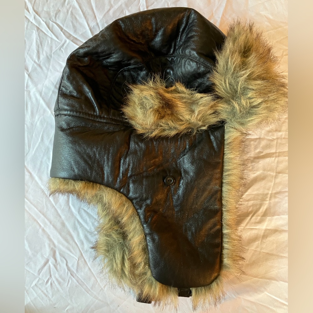 Faux Fur & Leather Aviator Style Trapper Hat OS